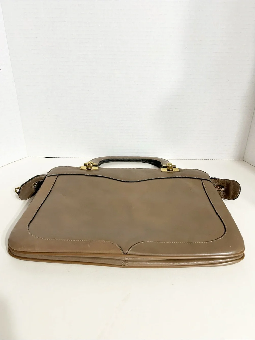 Vintage Etienne Aigner Beige Leather Satchel Handbag Gold Hardware Structured